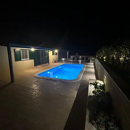 House Vida * Zadvarje