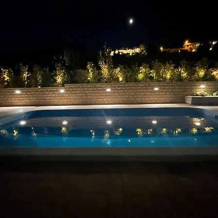 House Vida * Zadvarje